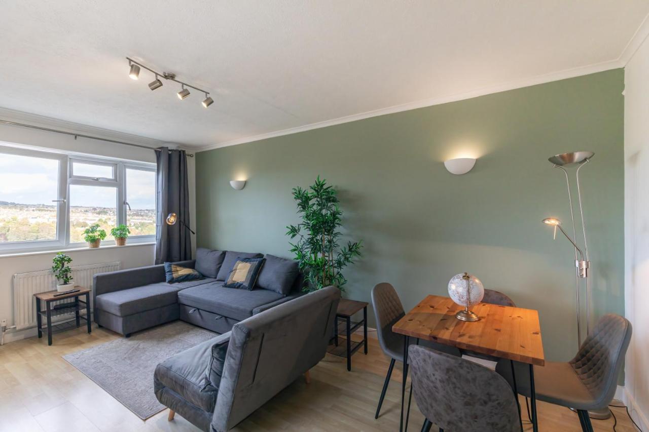 Park View - Modern - Parking Apartment Brighton Exterior photo